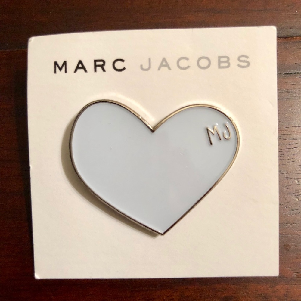 Marc Jacobs Heart Enamel Pin